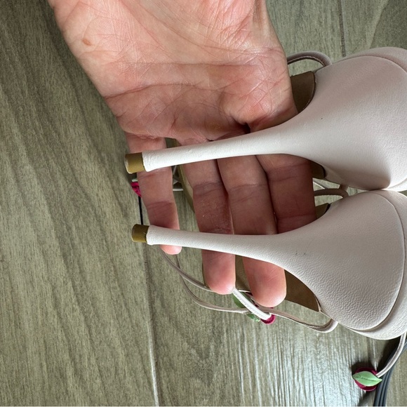 Manolo Blahnik Rose Heels - Picture 6 of 9